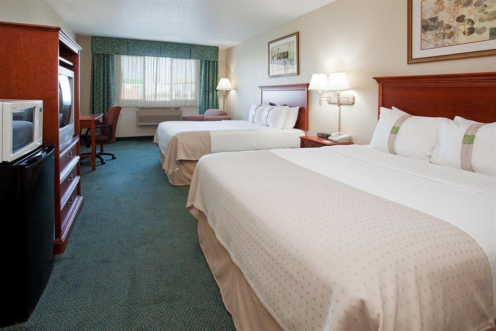 Country Inn & Suites By Radisson, Sidney, Ne Ruang foto