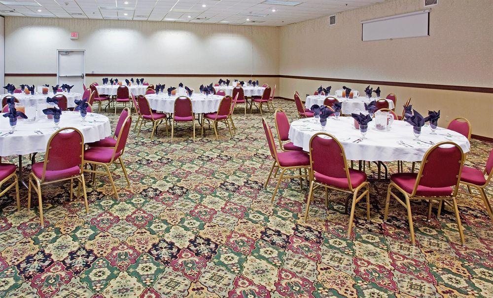 Country Inn & Suites By Radisson, Sidney, Ne Restoran foto