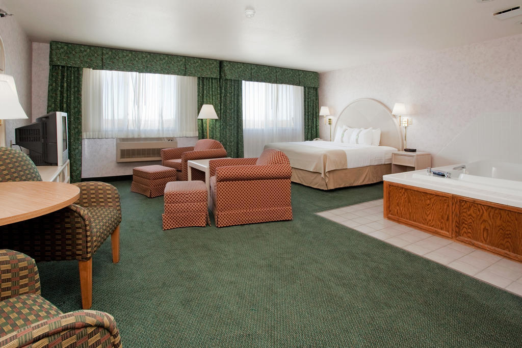 Country Inn & Suites By Radisson, Sidney, Ne Ruang foto
