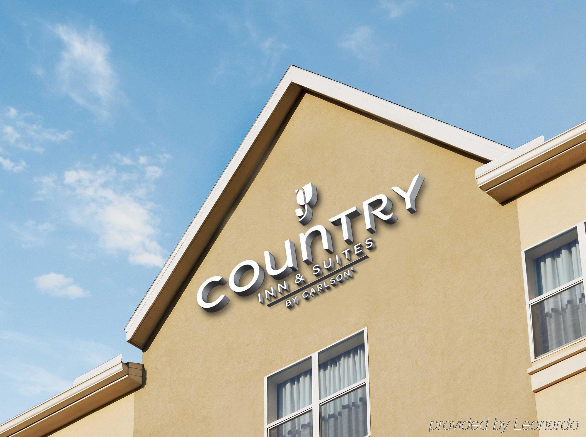 Country Inn & Suites By Radisson, Sidney, Ne Bagian luar foto