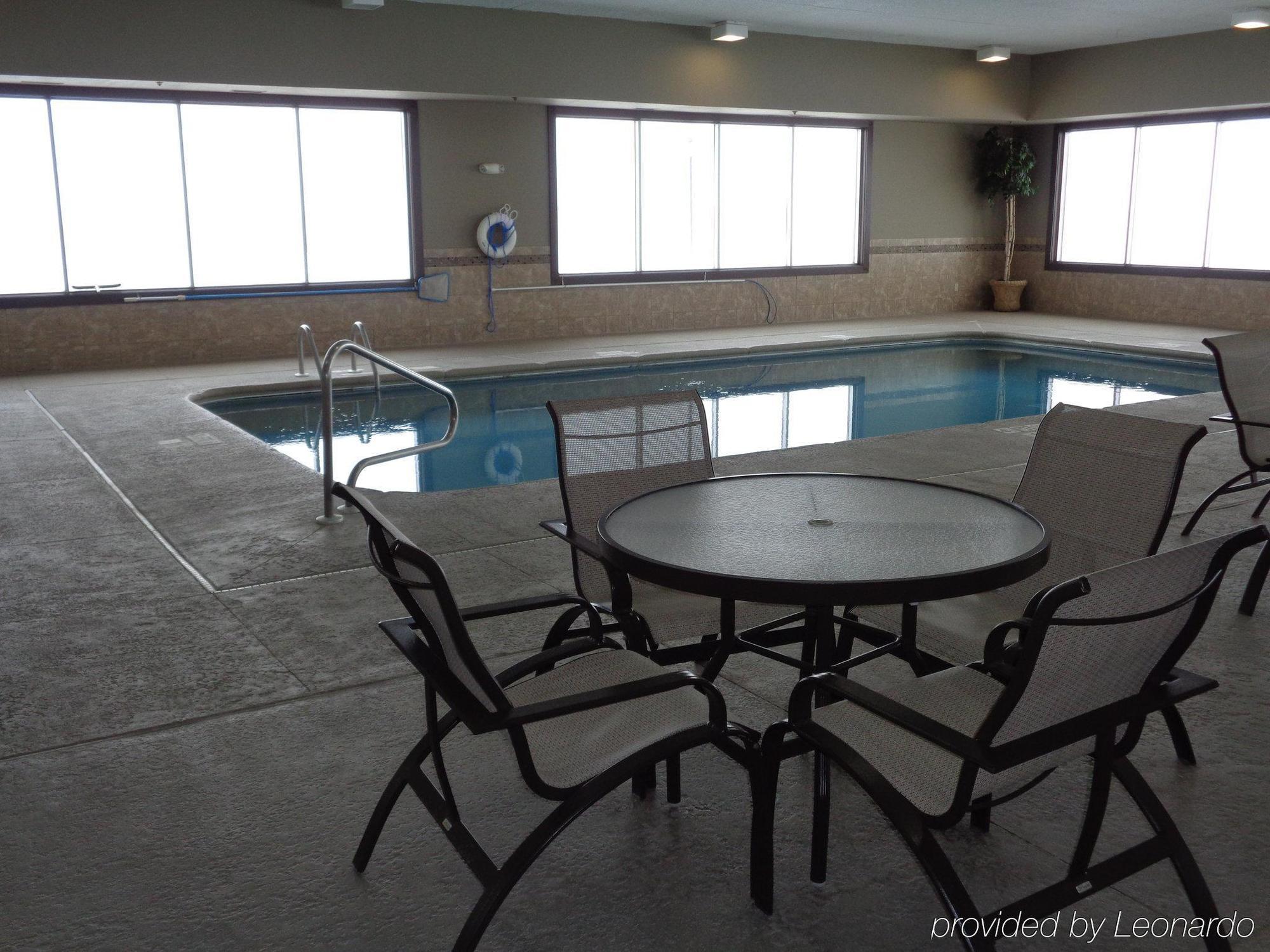 Country Inn & Suites By Radisson, Sidney, Ne Bagian luar foto