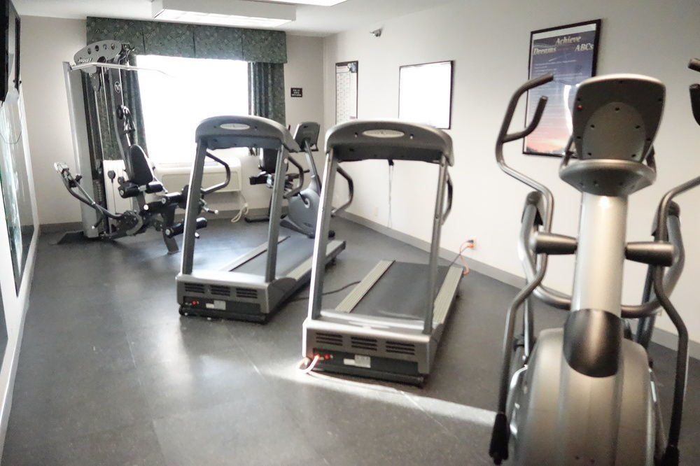 Country Inn & Suites By Radisson, Sidney, Ne Bagian luar foto